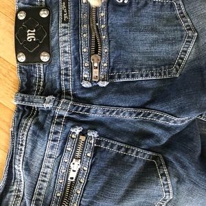 Miss me jeans. Skinny fit. Practically brand new.